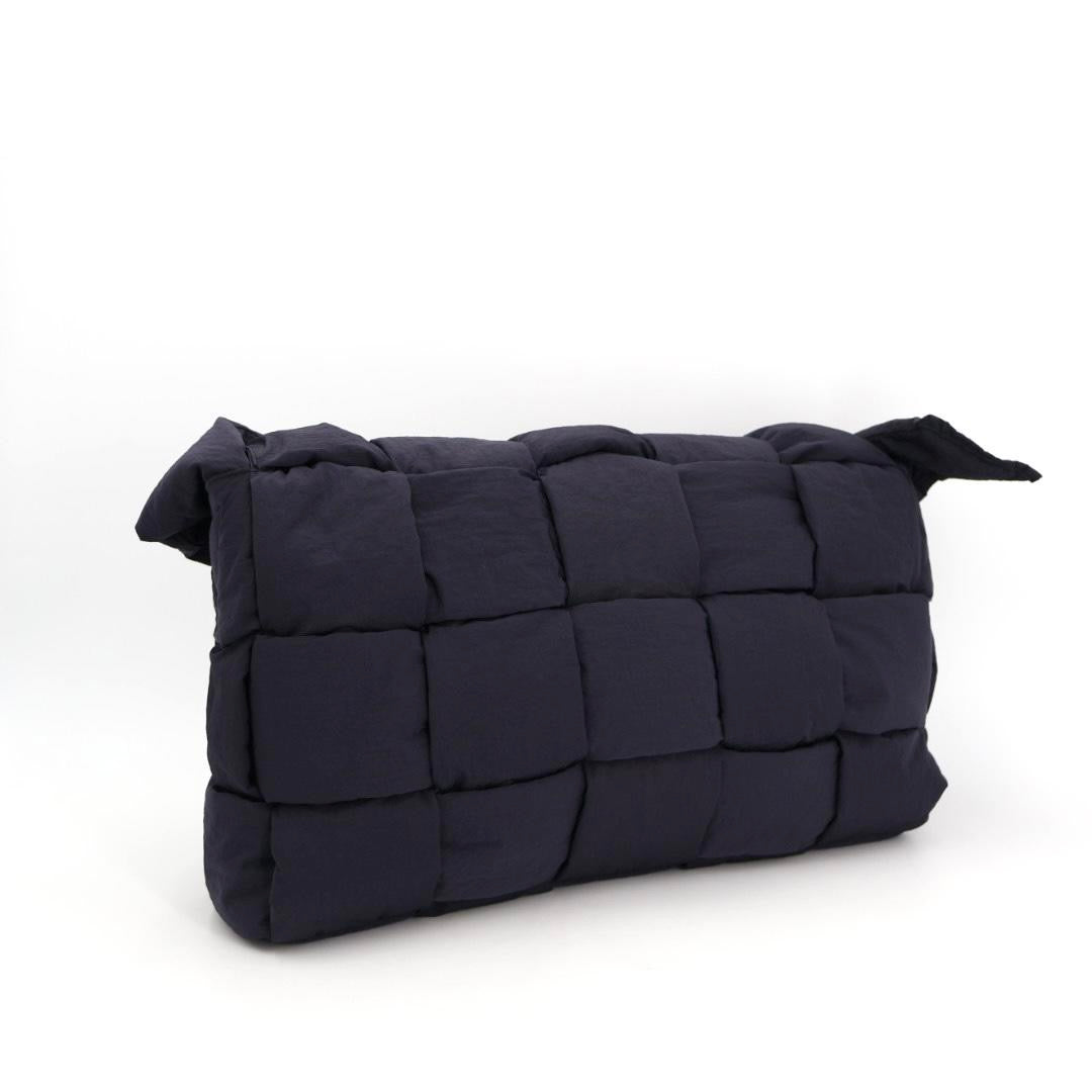 ボッテガヴェネタ BOTTEGA VENETA イントレチャート ナイロン パデッド テック カセット ショルダーバッグ