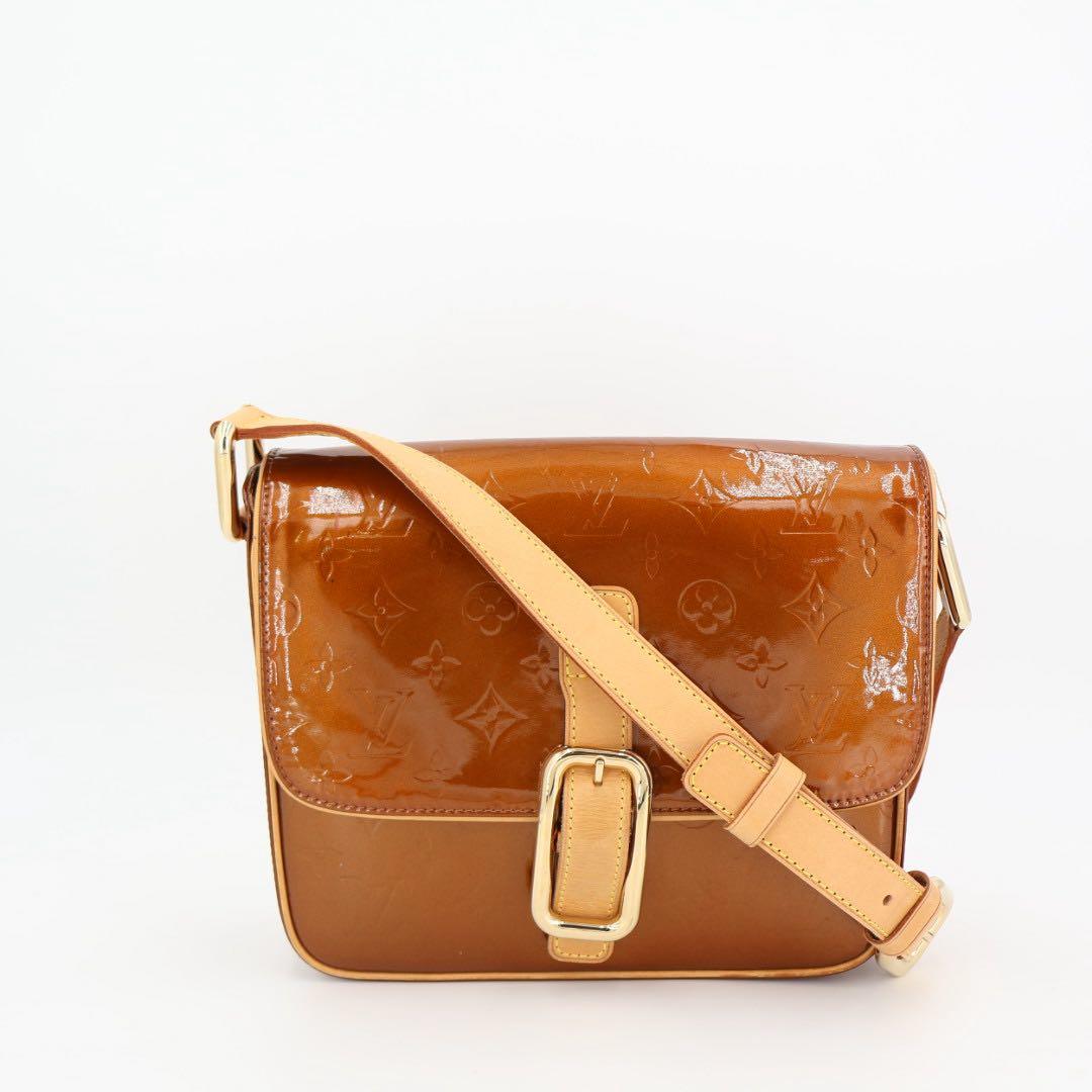 ルイ・ヴィトン LOUIS VUITTON モノグラムヴェルニ クリスティGM ショルダーバッグ
