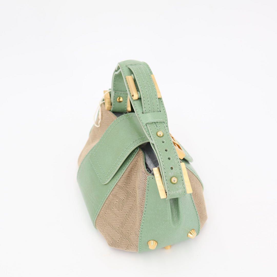 フェンディ Fendi ベージュ グリーン ズッカ キャンバス レザー バゲット ショルダーバッグ