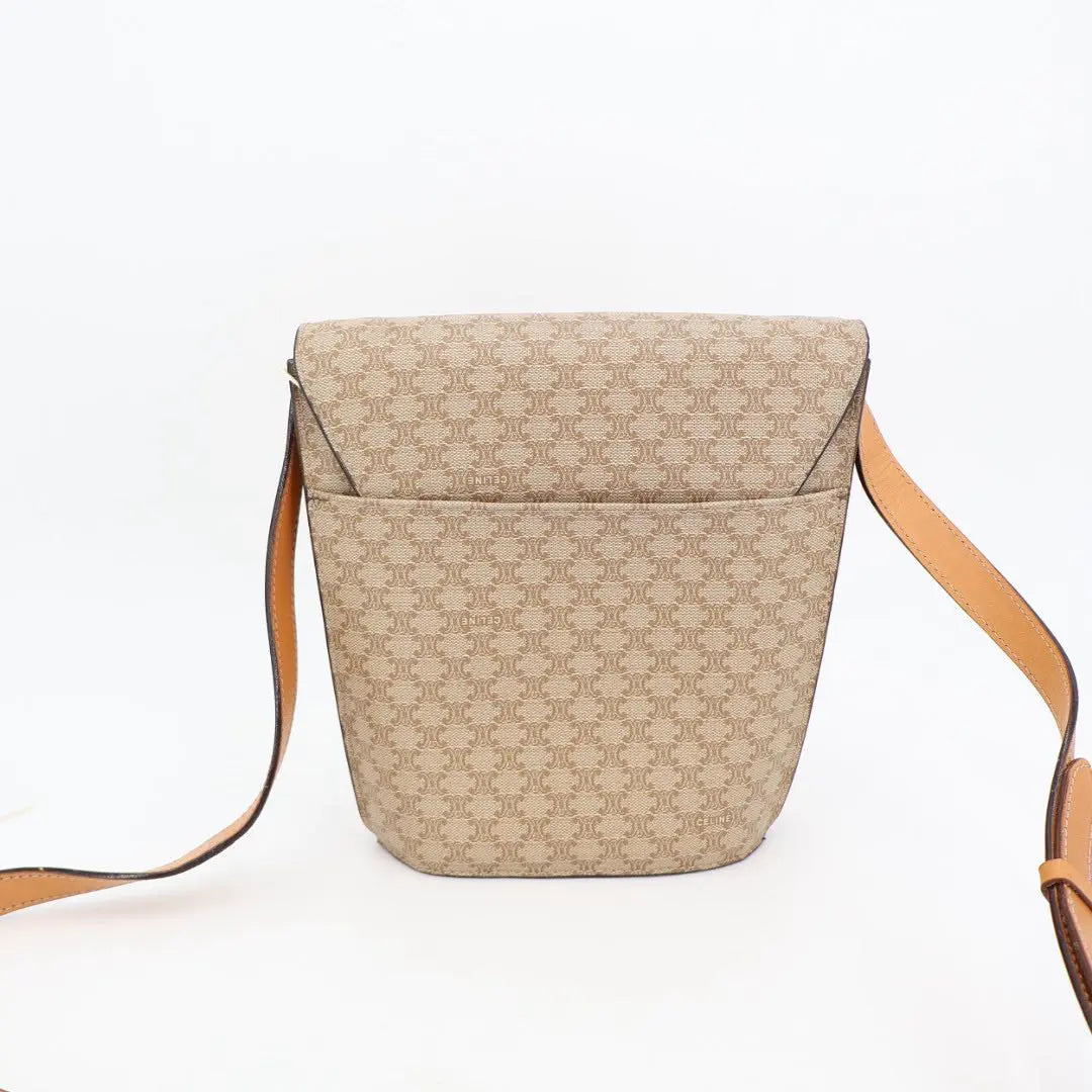 セリーヌ CELINE マカダム ブラゾン トリオンフ 柄 メダル コイン モチーフ 金具 レザー ショルダーバッグ