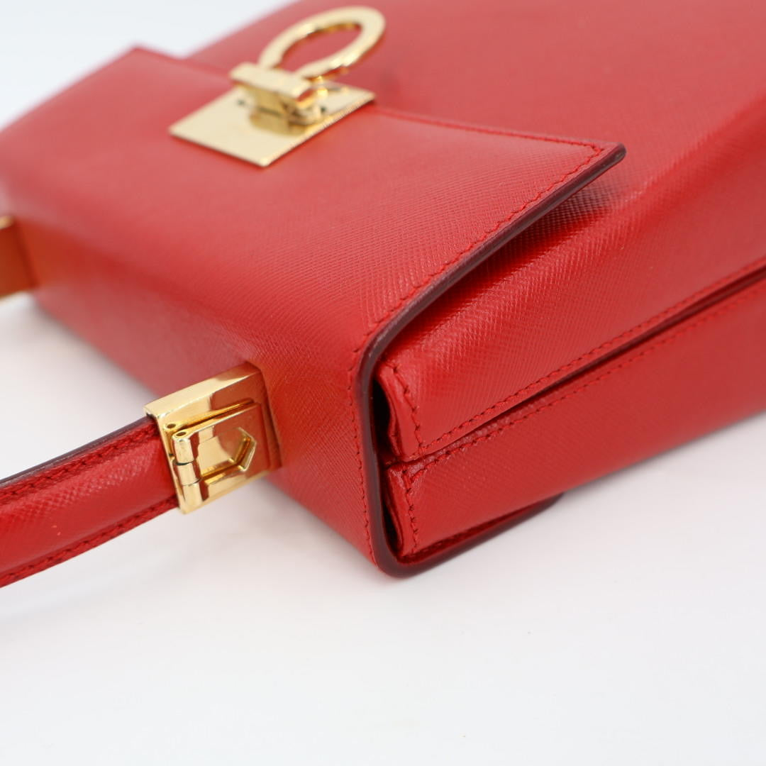 フェラガモ Salvatore Ferragamo ガンチーニ レザー 2way ショルダーバッグ レッド