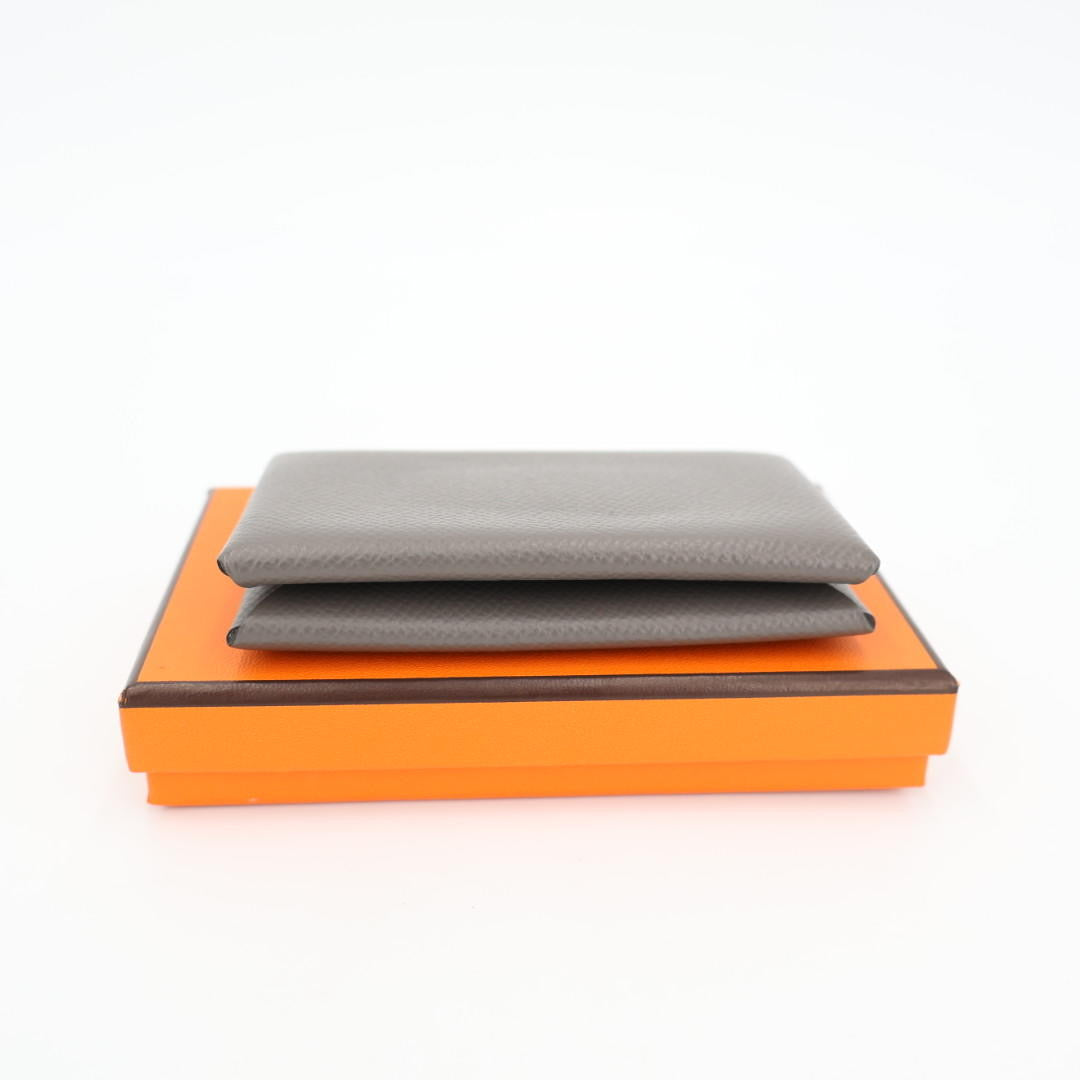 エルメス HERMES カルヴィ カードケース パスケース エプソン レザー エタン グレー シルバー金具 Z刻印 箱付