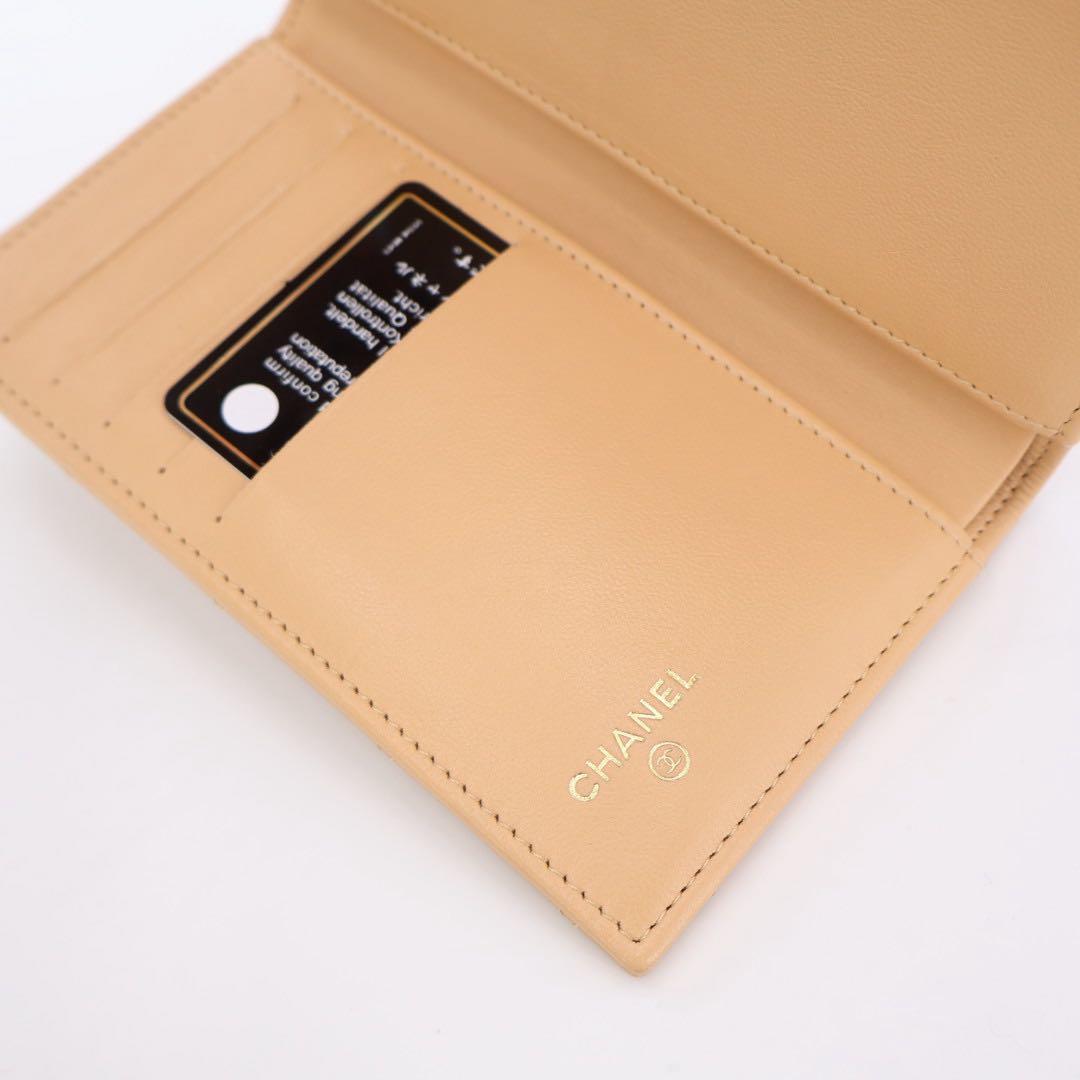 シャネル CHANE マトラッセ 3つ折長財布 ココマーク ラムスキン ベージュ シルバー金具