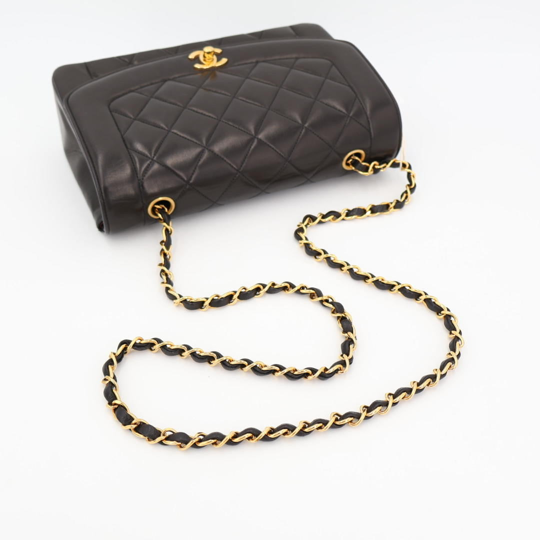 シャネル CHANEL マトラッセダイアナチェーンショルダーバッグ ショルダーバッグ ブラック ラムスキン