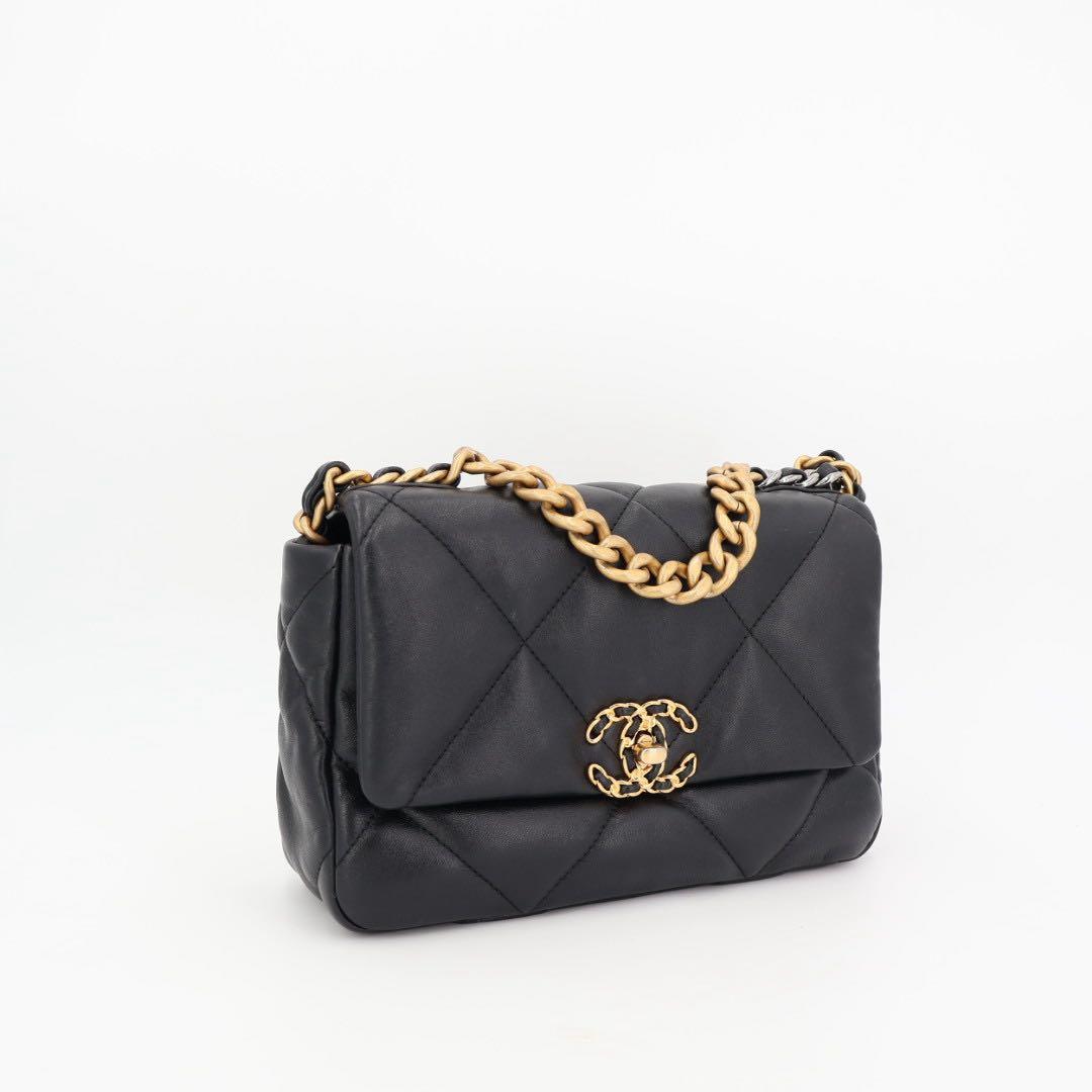 シャネル CHANEL 19 レザー チェーンショルダーバッグ