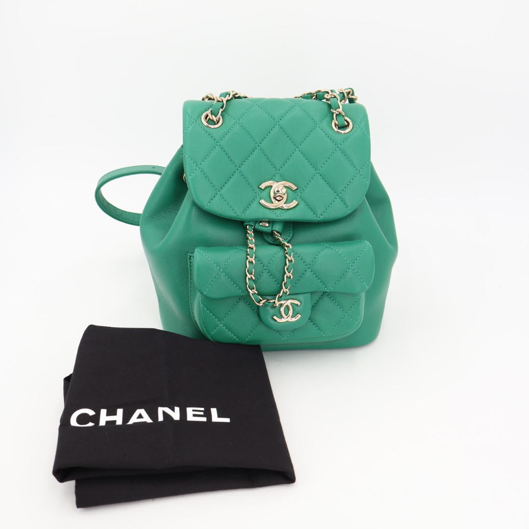シャネル CHANEL マトラッセ チェーン バックパック リュック 緑 AS2908 レディース ラムスキン リュック・デイ