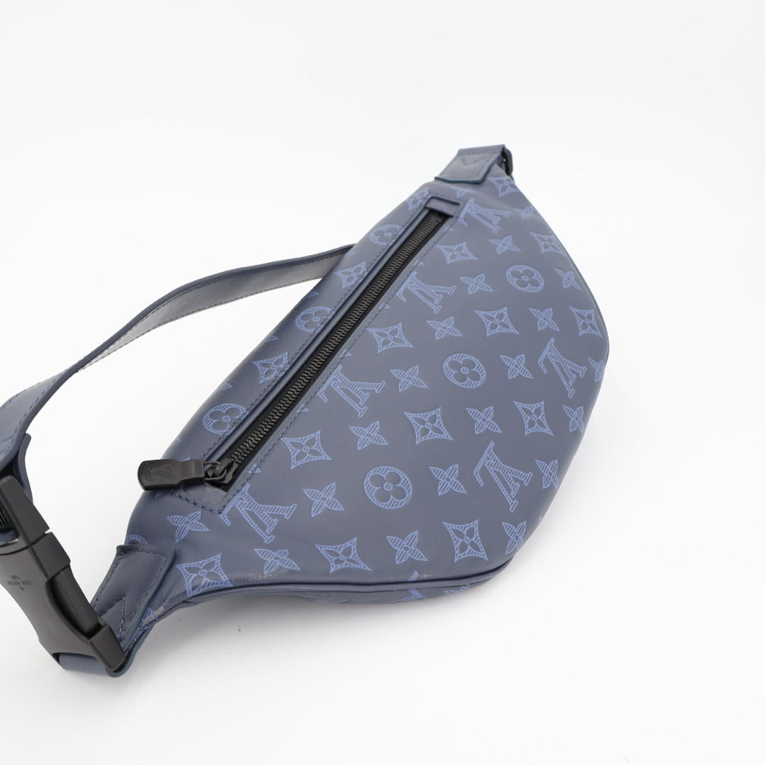 ルイヴィトン LOUIS VUITTON　バッグ メンズ モノグラムシャドウ ディスカバリー バムバッグ PM M45729