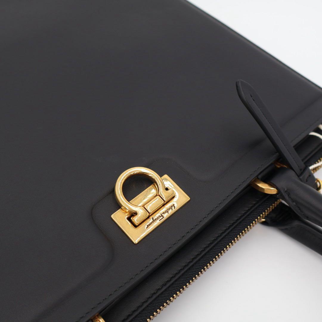 フェラガモ Ferragamo 21 H995 NERO 0724602 レディース トートショルダーバッグ
