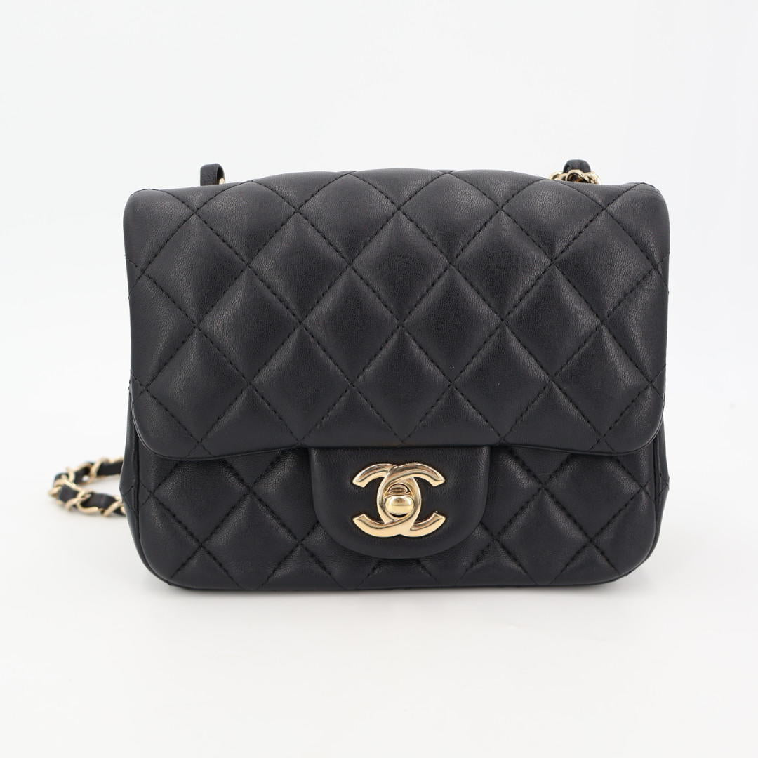 シャネル CHANEL ミニフラップバッグ チェーンショルダー 2019SS マトラッセ A35200 黒 ゴールド金具 ラムスキン レディース 美品
