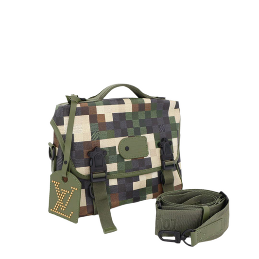 ルイ・ヴィトン LOUIS VUITTON ダモフラージュ キャンバス トレイル メッセンジャー M24449