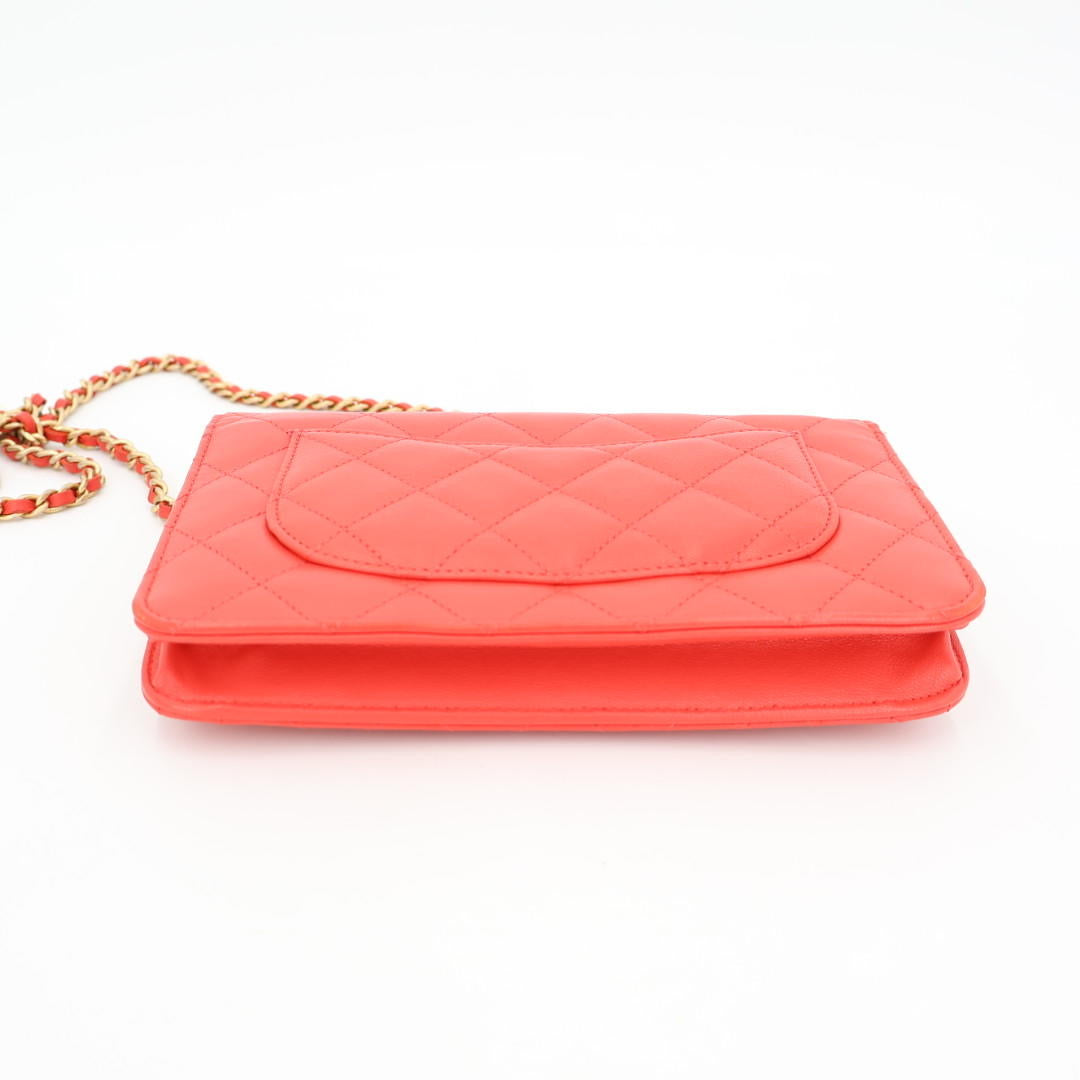 シャネル CHANEL チェーンウォレット マトラッセ ラムスキン レッド ゴールド金具