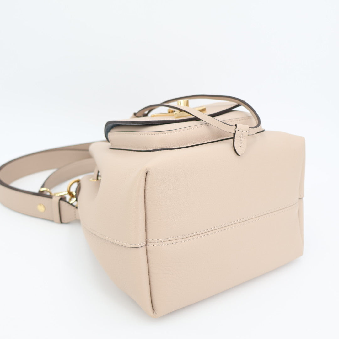 ルイヴィトン LOUIS VUITTON ロックミー バケットNM M57688 レディース 2WAYバッグ 美品