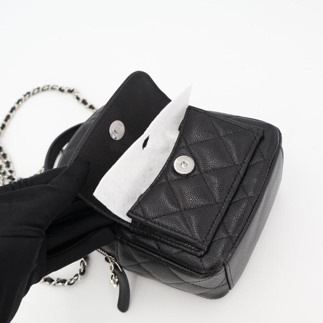 シャネル CHANEL チェーンミニバックパック リュックサック バックパック バッグ キャビアスキン(グレインドカーフ) レディース ブラック系 美品