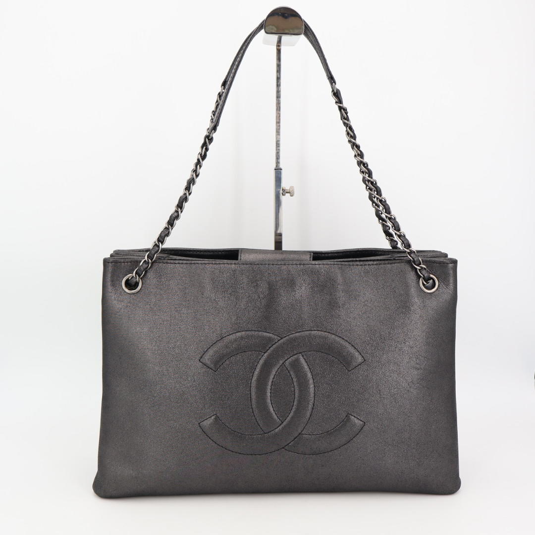 シャネル CHANEL CC ショッピングトート 虹色カーフスキン イーストウエスト