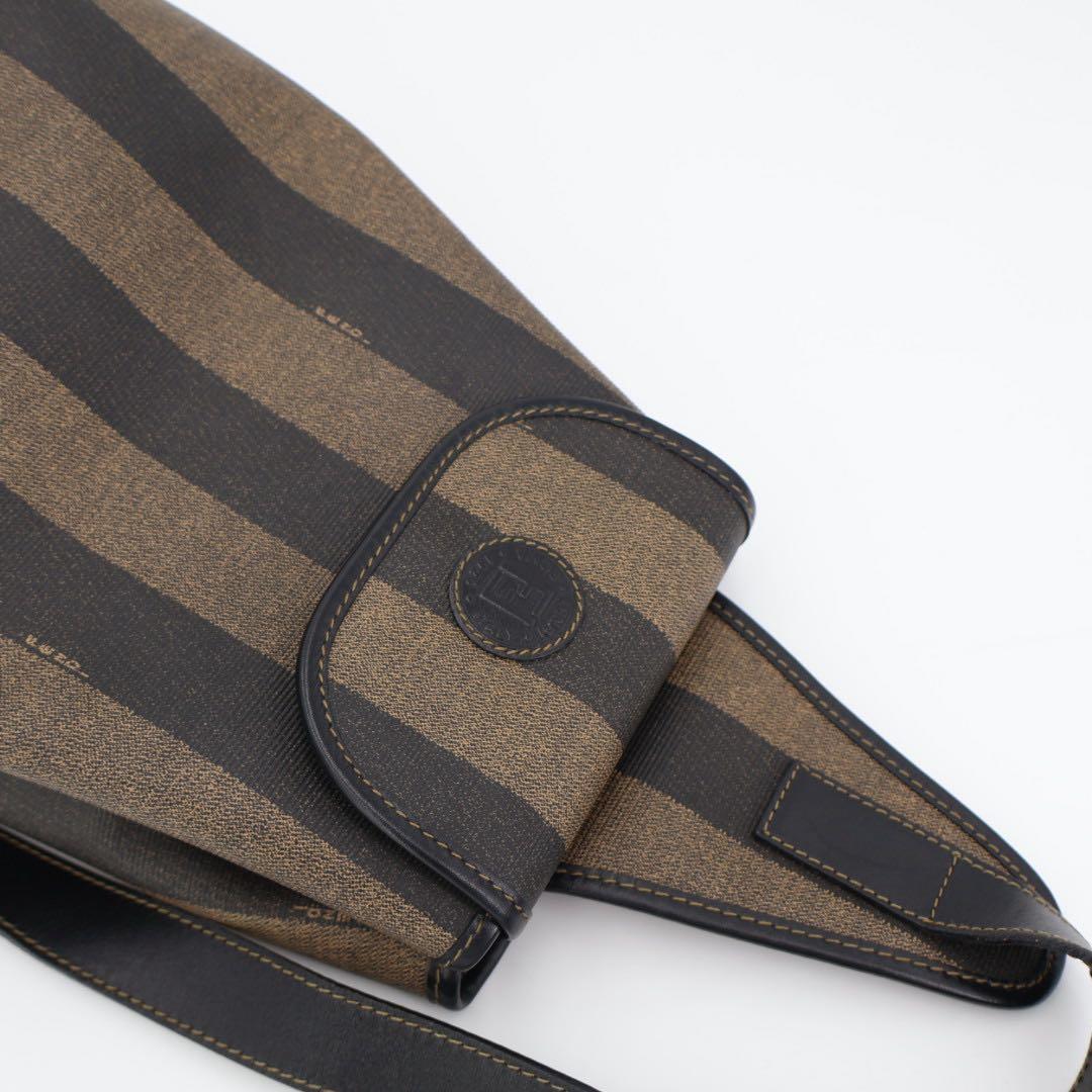 フェンディ Fendi ペカン柄 ボディバッグ ショルダーバッグ