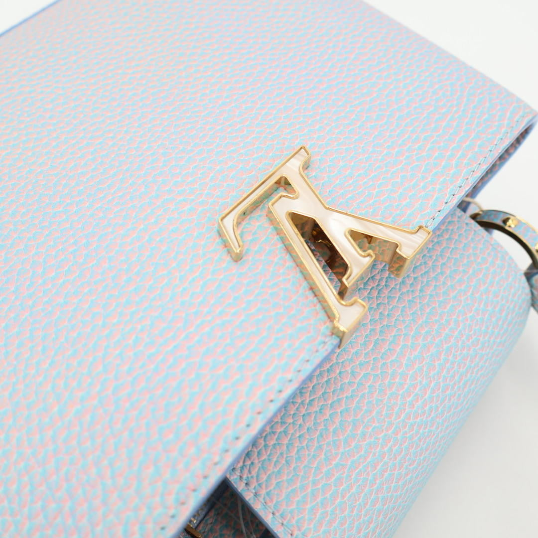 ルイヴィトン LOUIS VUITTON カプシーヌBB ハンドバッグ　ブルー ピンク レディース 美品