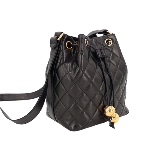 シャネル CHANEL マトラッセ ココマーク ショルダーバッグ 巾着バッグ レザー ブラック 黒 ゴールド金具 ポーチ付き