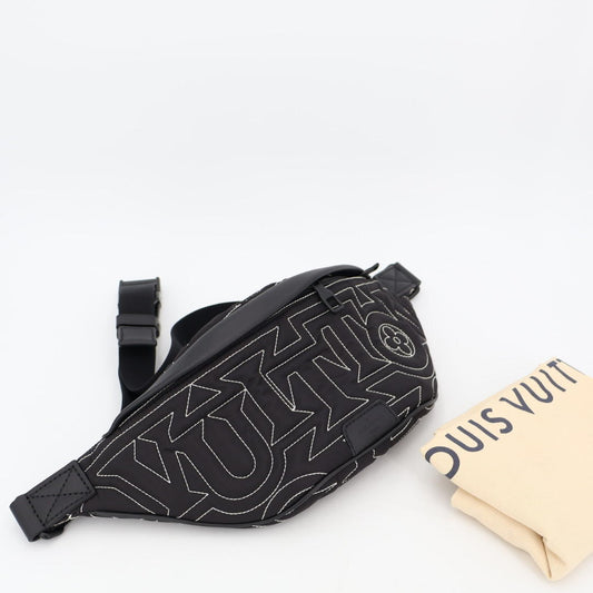 ルイ ヴィトン LOUIS VUITTON LVスノー ディスカバリー バムバッグ ボディ バッグ ナイロン ブラック M21427 RFID 美品