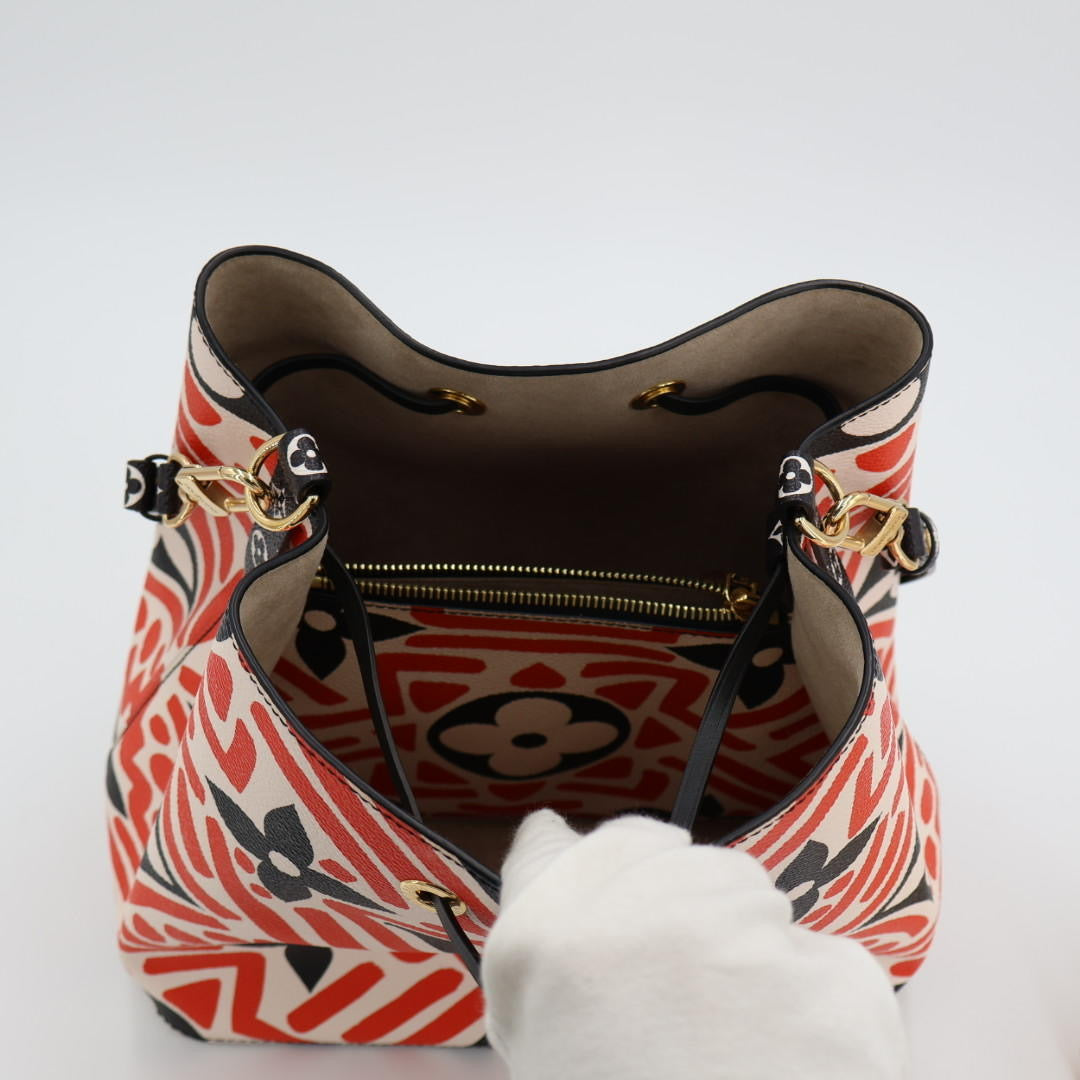 ルイヴィトン【LOUIS VUITTON】M45362 ネオノエ クラフティ 幾何学模様 ドローストリング 2WAY 巾着型 LV NEO NOE