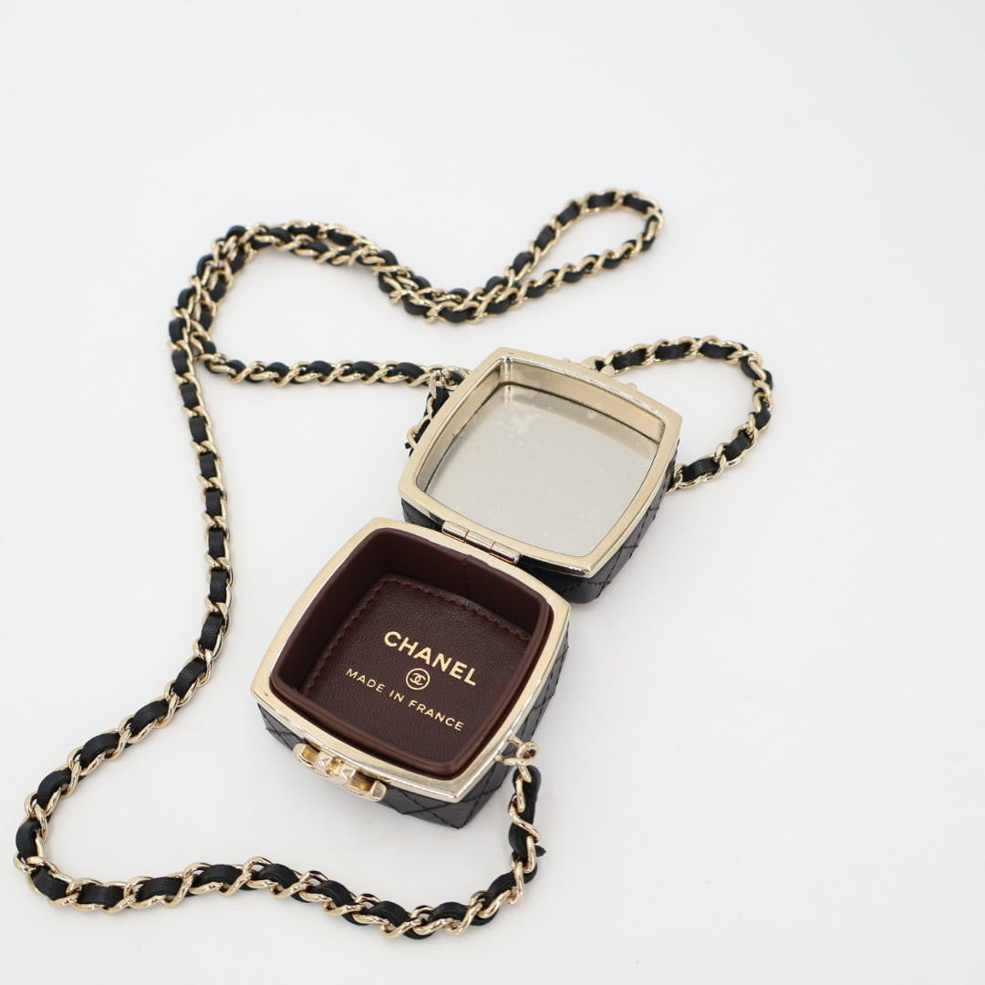 シャネル CHANEL ミラーチェーンクラッチ 小物入れ 小物 アクセサリー ココマーク ロゴ 31番台