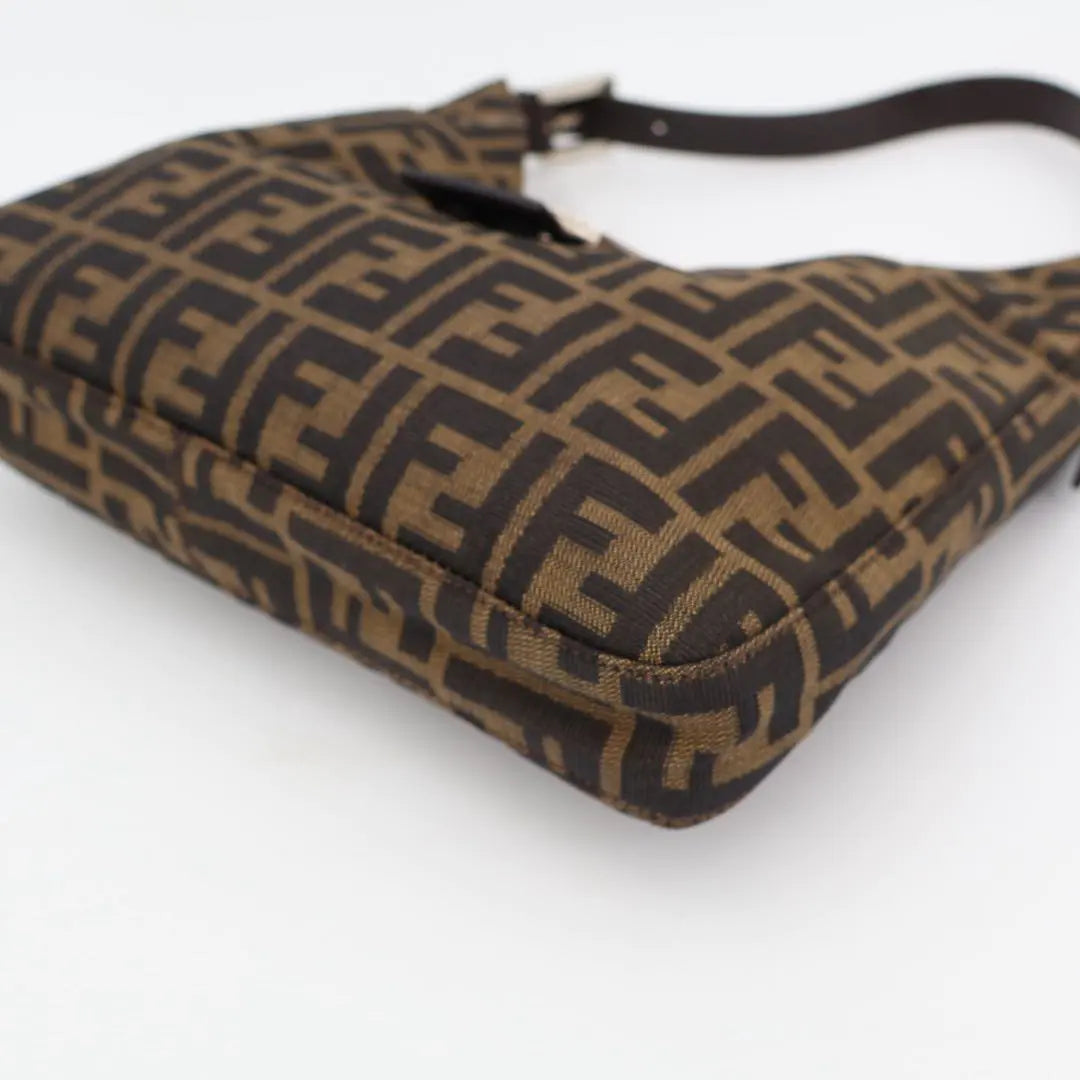 フェンディ FENDI ズッカ柄 セミショルダーバッグ