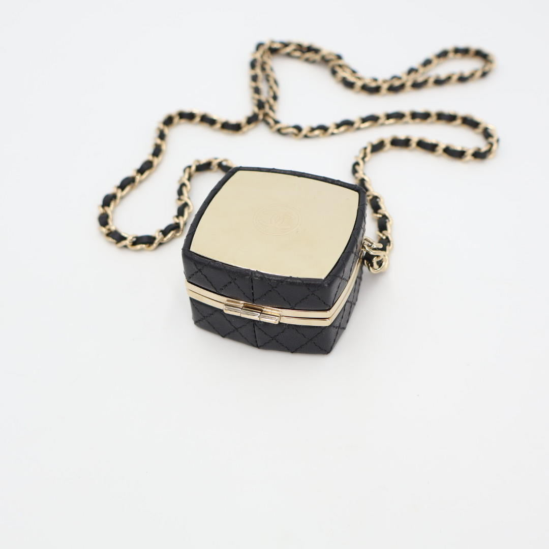 シャネル CHANEL ミラーチェーンクラッチ 小物入れ 小物 アクセサリー ココマーク ロゴ 31番台
