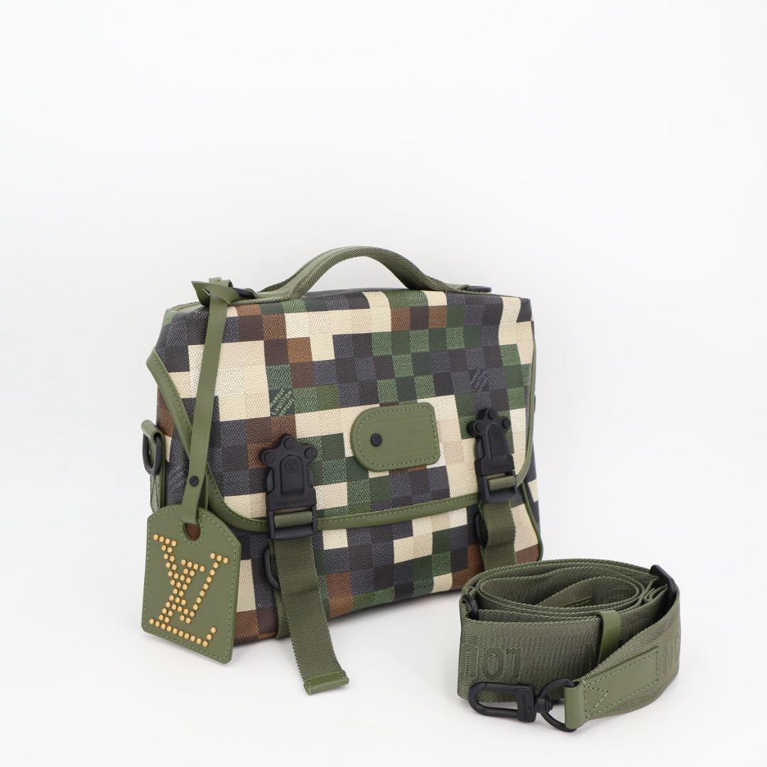 ルイ・ヴィトン LOUIS VUITTON ダモフラージュ キャンバス トレイル メッセンジャー M24449