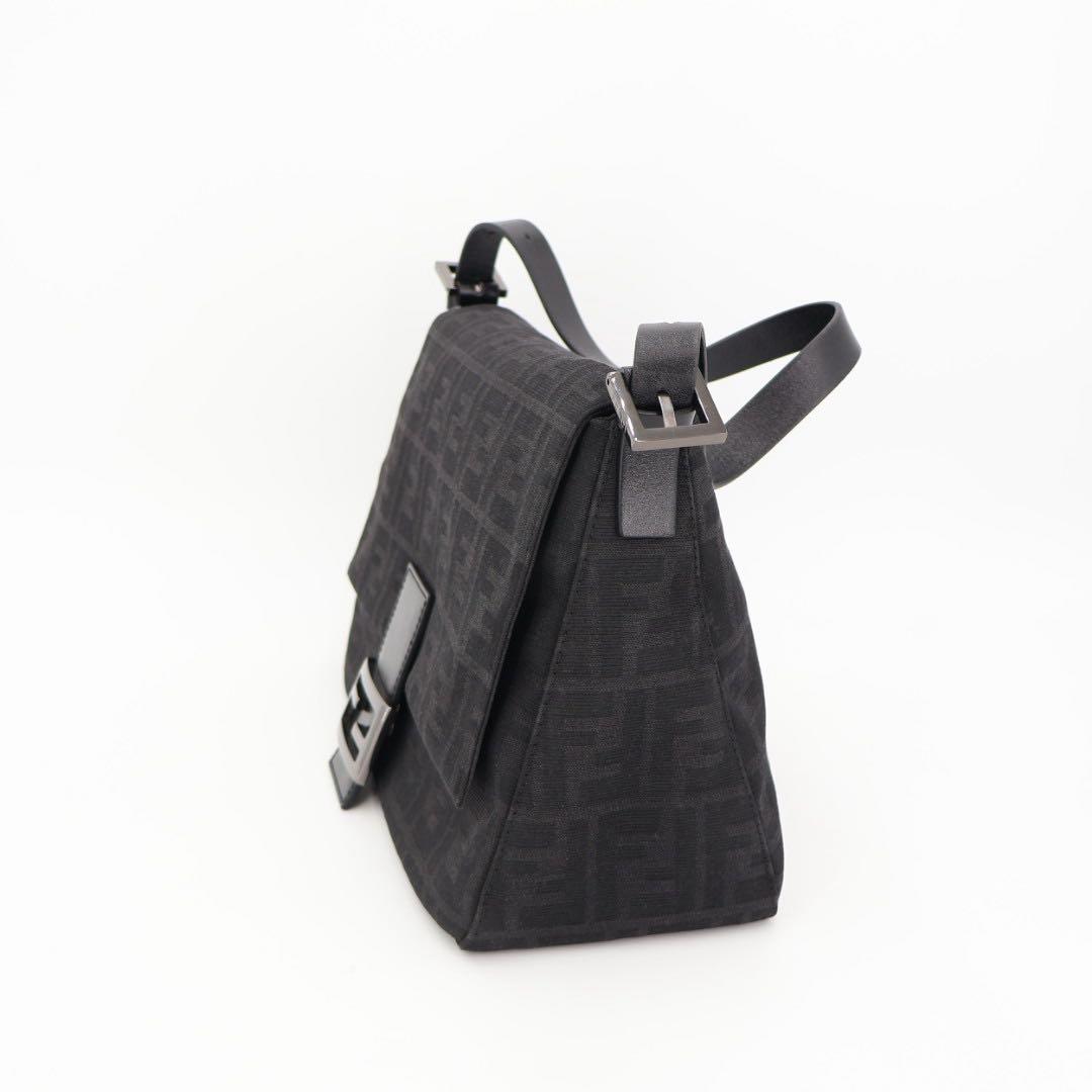 フェンディ Fendi ズッカ柄 ズッキーノ マンマバケット ナイロンキャンバス ワンショルダーバッグ ブラック系