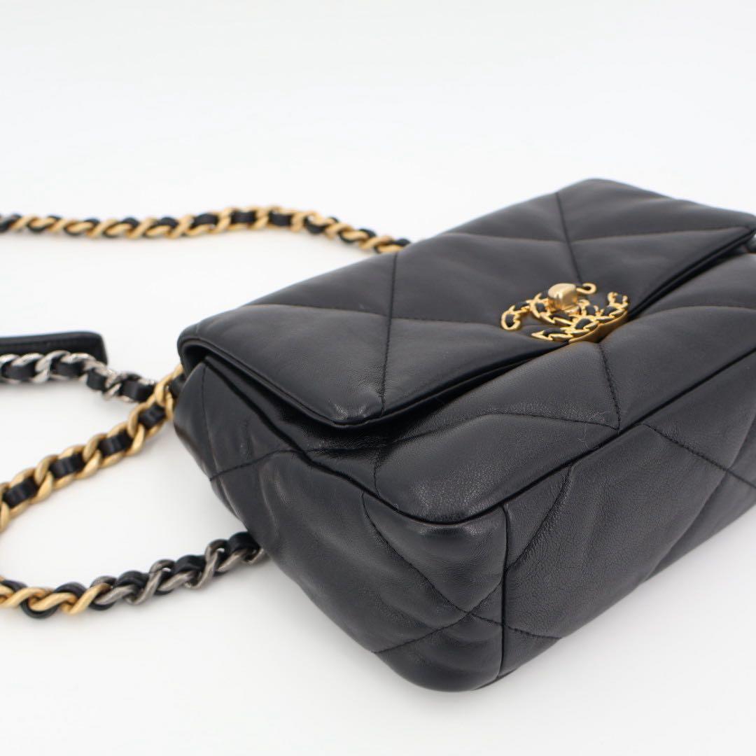 シャネル CHANEL 19 レザー チェーンショルダーバッグ