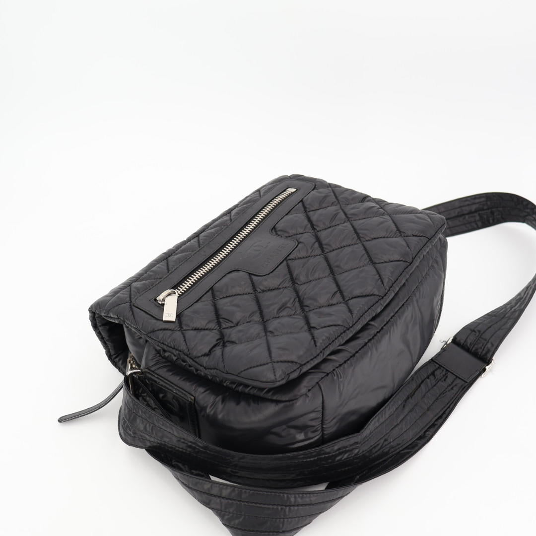 シャネル CHANEL CHANEL シャネル コココクーン マトラッセ スモールメッセンジャー ショルダーバッグ 斜め掛け ナイロン ブラック 黒