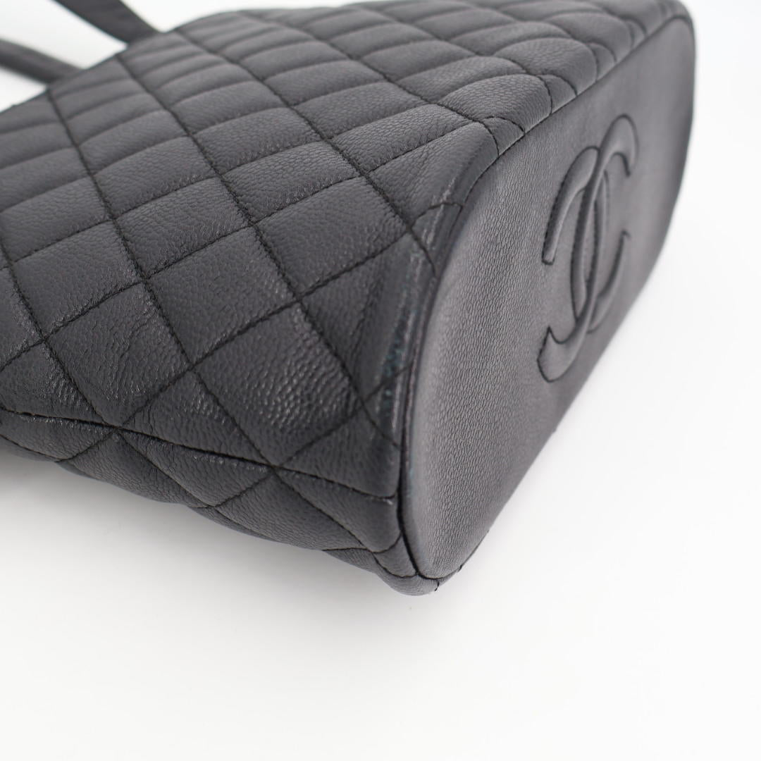 シャネル CHANEL マトラッセ キャビアスキン ショルダーバッグ
