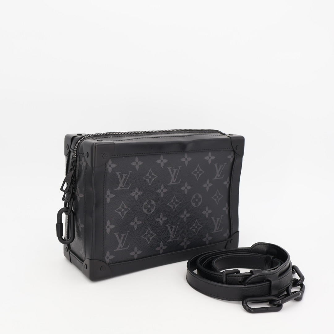 ルイヴィトン LOUIS VUITTON　モノグラム エクリプス ソフトトランク ショルダー バッグ ブラック M44730