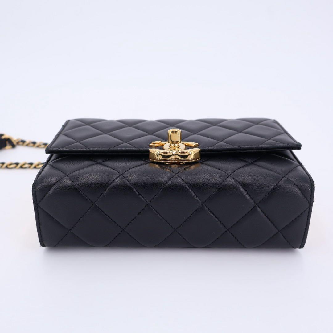 シャネル CHANEL ミニマトラッセ ラムスキン シングルフラップ シングルチェーンバッグ