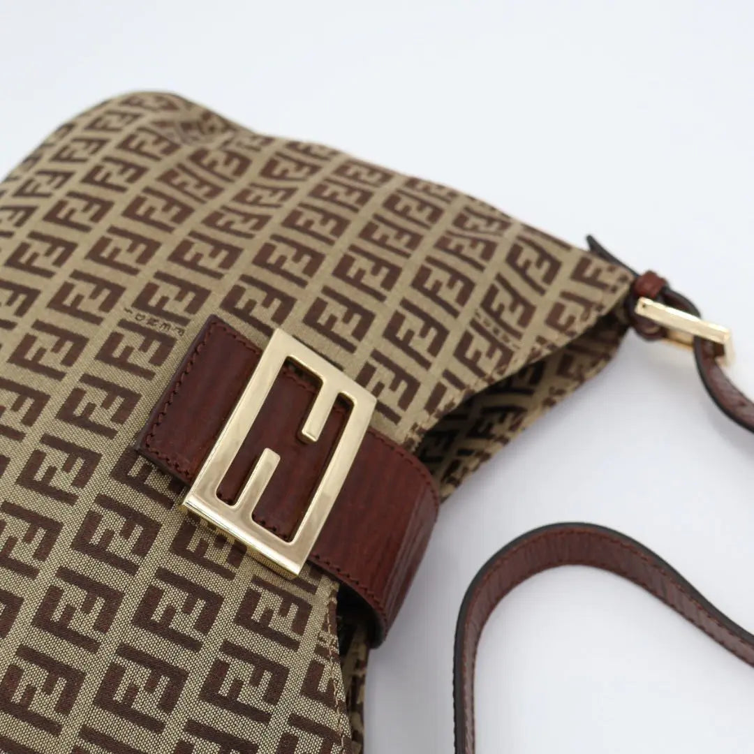 フェンディ Fendi ズッカ ショルダーバッグ
