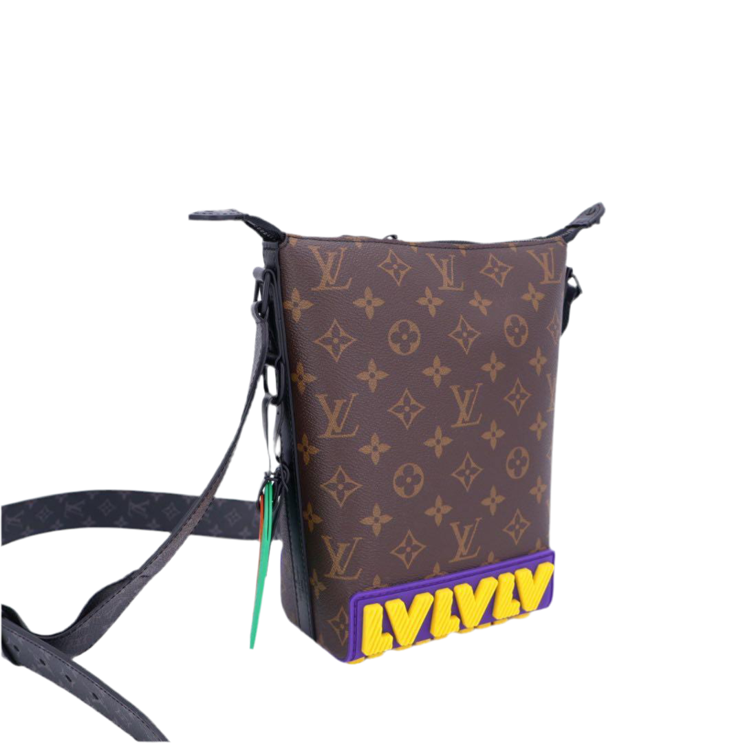 ルイヴィトン LOUIS VUITTON M57966 モノグラムxモノグラム･エクリプスxラバー クルーザー･メッセンジャー バッグ 美品