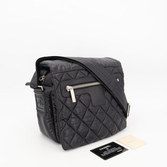 シャネル CHANEL CHANEL シャネル コココクーン マトラッセ スモールメッセンジャー ショルダーバッグ 斜め掛け ナイロン ブラック 黒