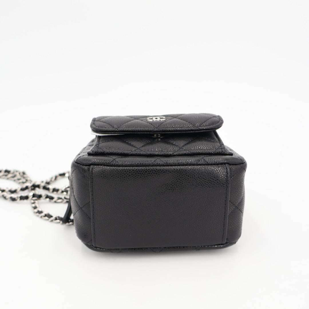 シャネル CHANEL チェーンミニバックパック リュックサック バックパック バッグ キャビアスキン(グレインドカーフ) レディース ブラック系 美品