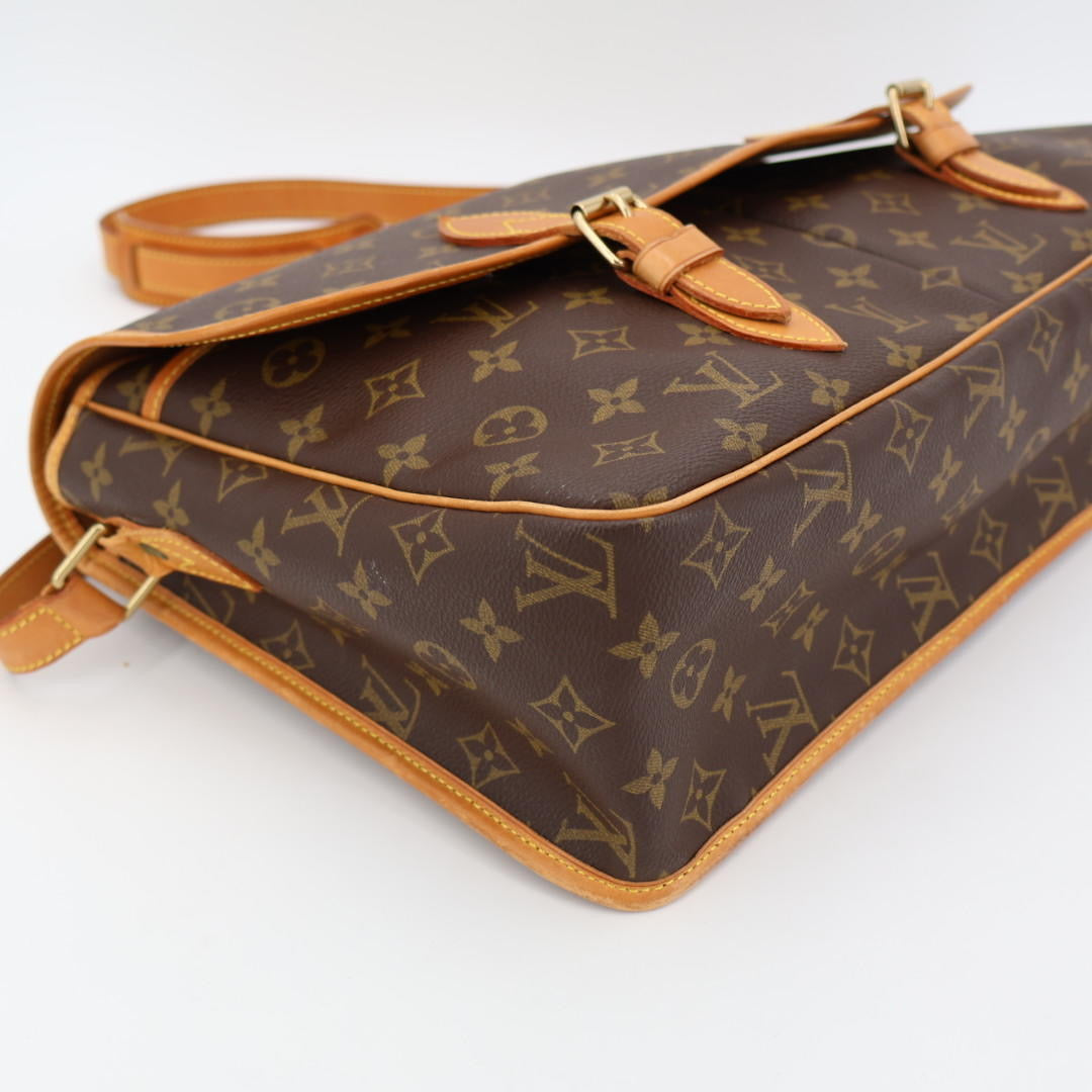 ルイヴィトン LOUIS VUITTON モノグラム ジベシエールGM ショルダーバッグ
