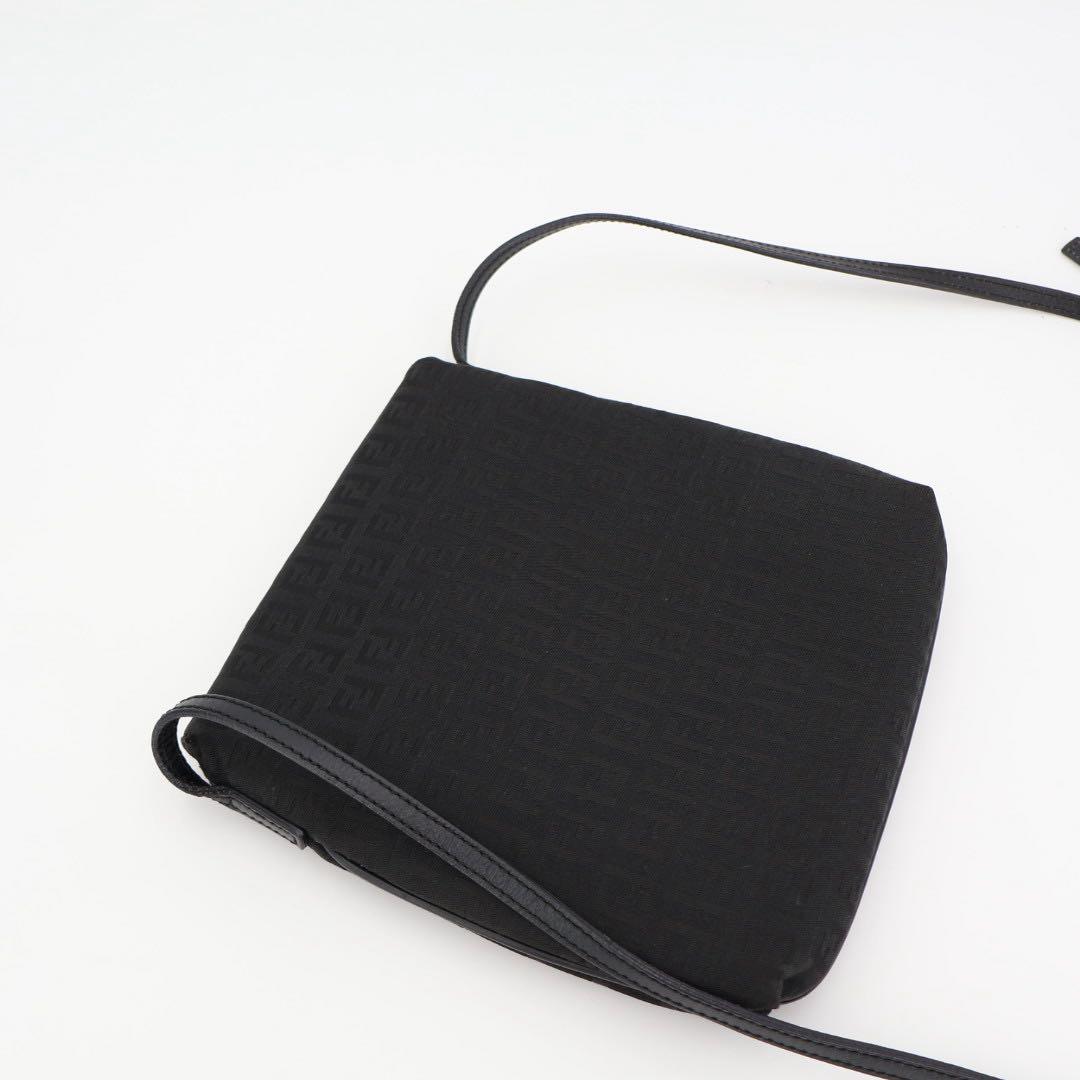 フェンディ FENDI Zucchino ズッキーノ Messenger Shoulder Bag メッセンジャー ショルダーバッグ 8BT075