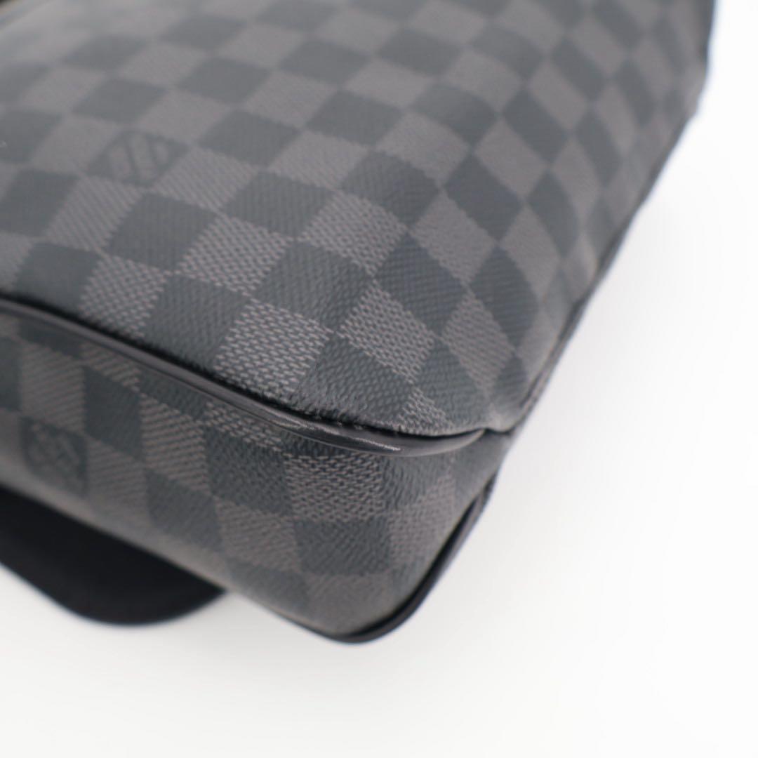 ルイ・ヴィトン LOUIS VUITTON ダミエグラフィット ディストリクトPM ショルダーバッグ メッセンジャーバッグ