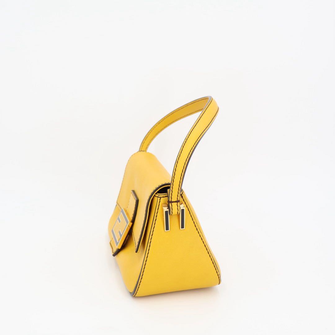 フェンディ Fendi マンマバケット ショルダーバッグ