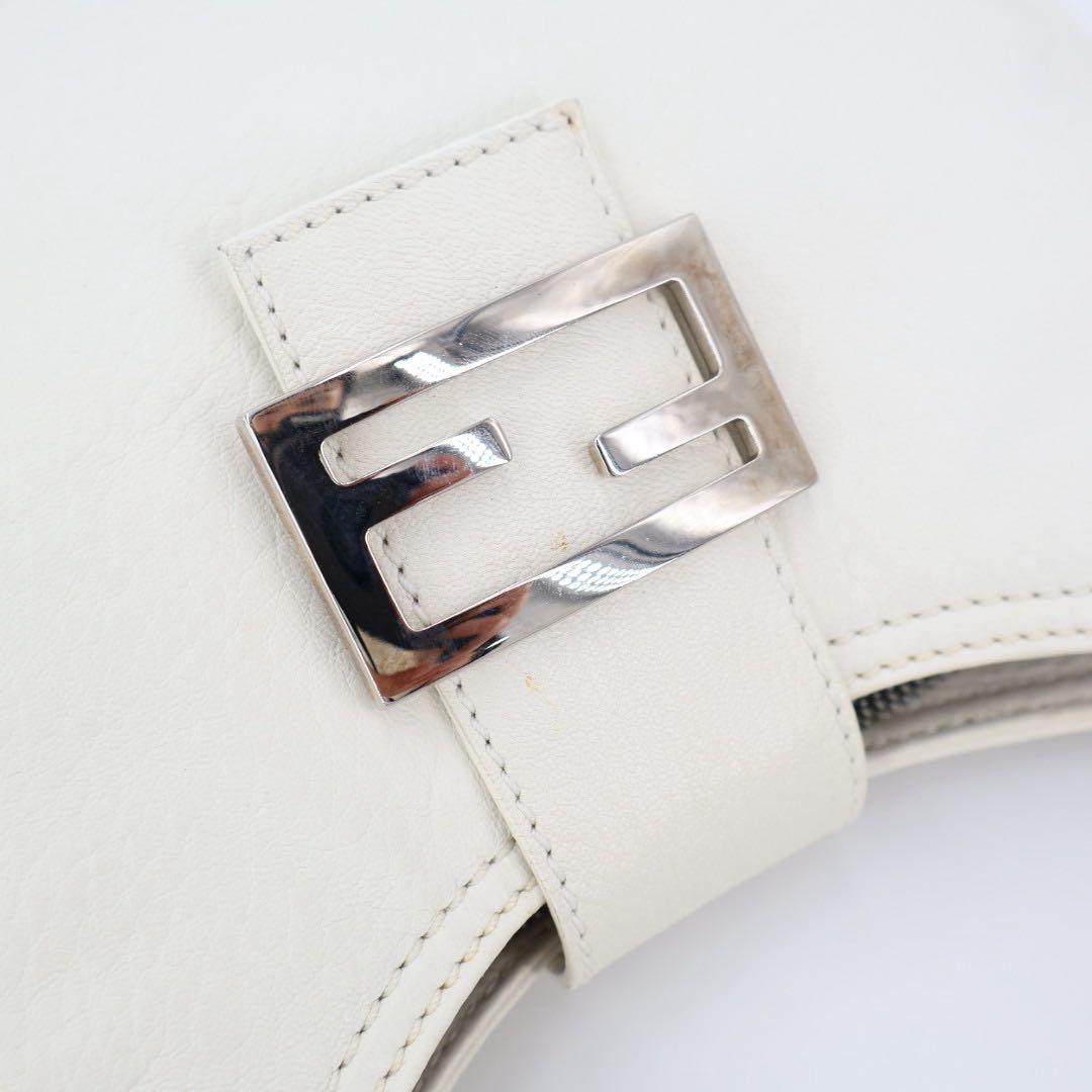 フェンディ Fendi ビンテージホワイトレザーマンマバケット
