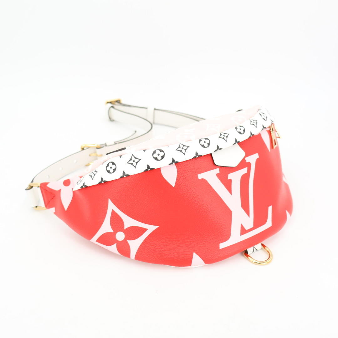 ルイ・ヴィトン LOUIS VUITTON ボディバッグ モノグラム・ジャイアント バムバッグ M44575 ヴィトン バッグ ウエストポーチ 美品