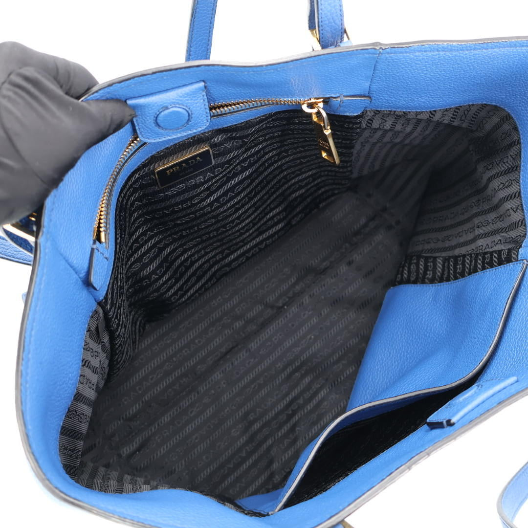 プラダ PRADA トートバッグ　レザー　ブルー